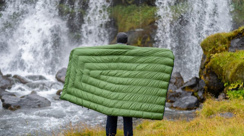 Outdoor Quilts and Sleeping Quilts